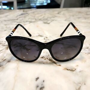 BURBERRY SUNGLASSES B 4145 3001/T3 55-18 140 3P Polished Black/Polarized